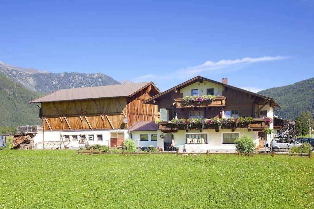 Villa Ferienbauernhof Wendlshof Längenfeld Exterior foto