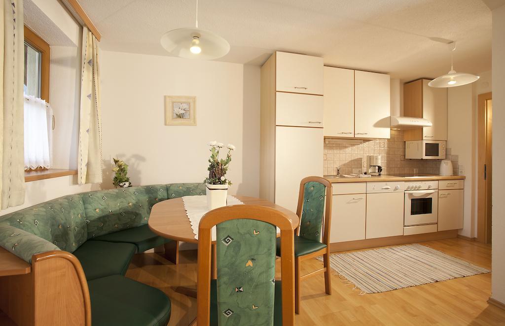 Villa Ferienbauernhof Wendlshof Längenfeld Zimmer foto