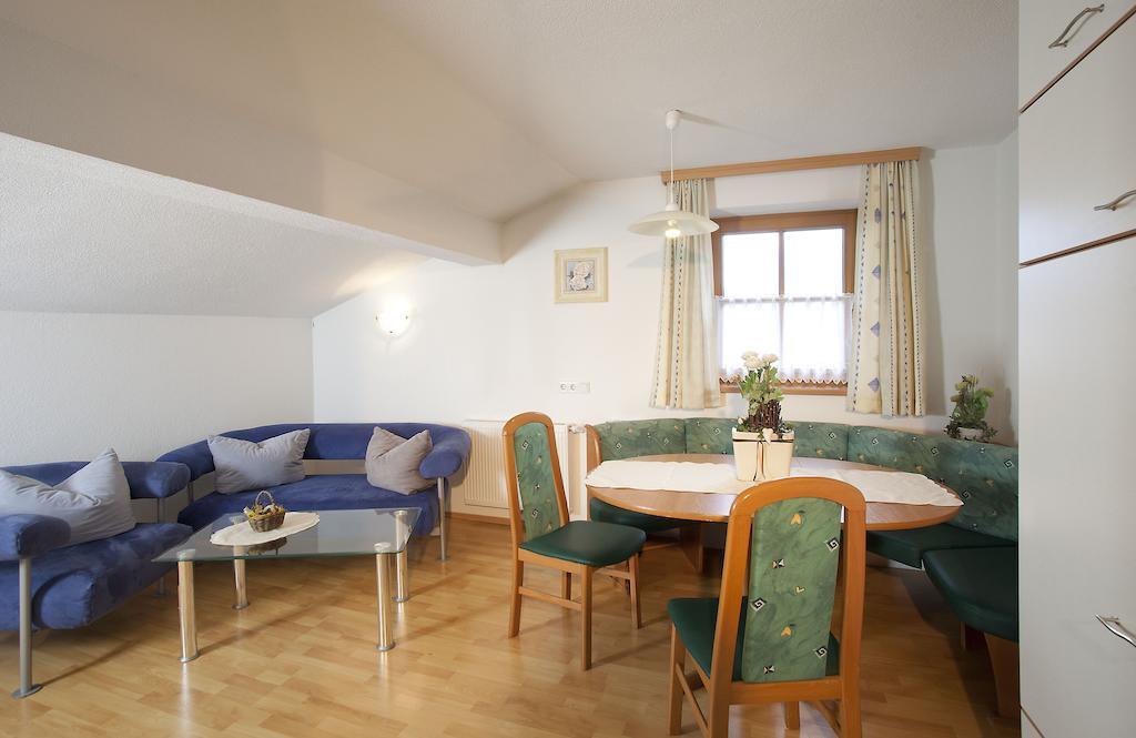 Villa Ferienbauernhof Wendlshof Längenfeld Zimmer foto